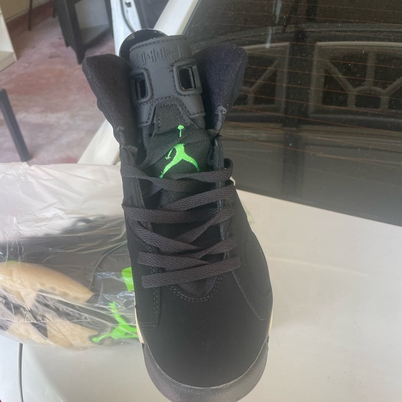 Air Jordan 6 Retro 'Electric Green - Picture 3 of 7